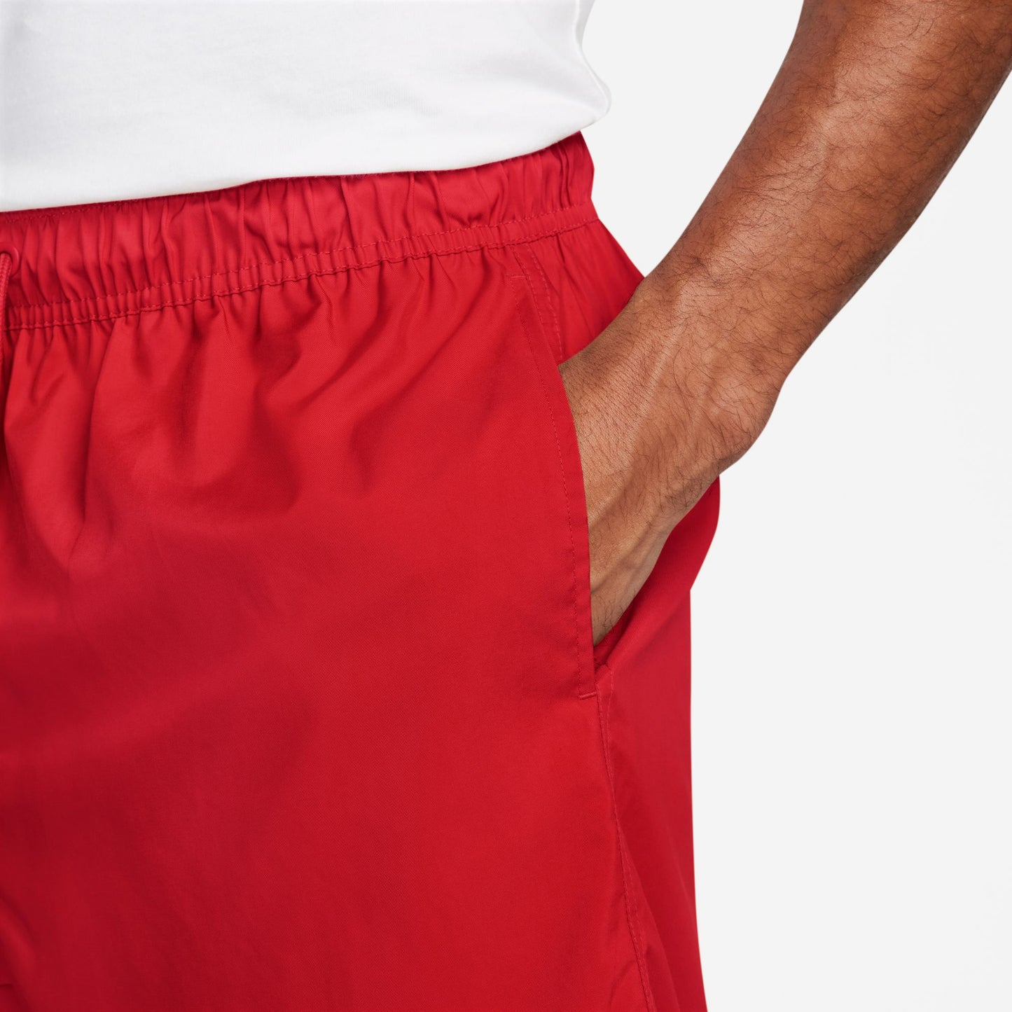 Club Woven Flow Short - University Red