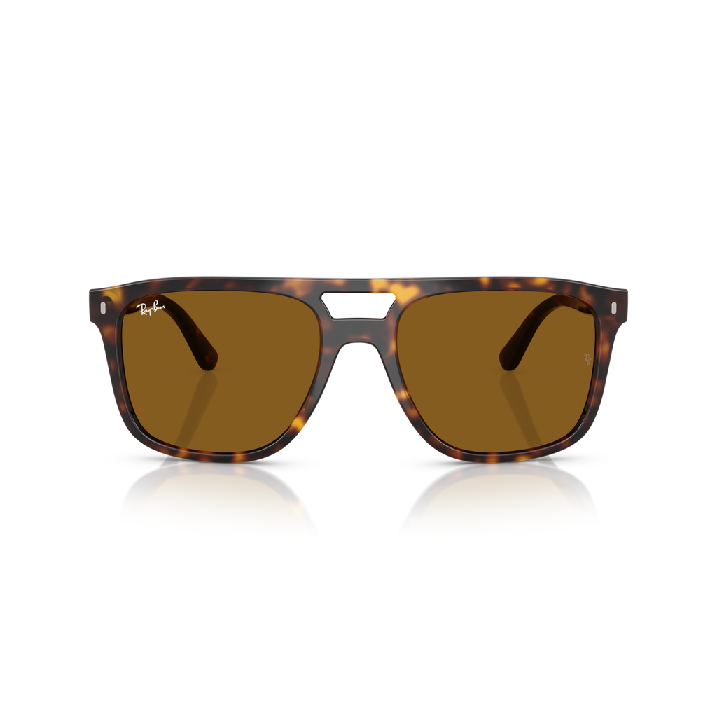 Tortoiseshell sunglasses with brown lenses on a white background Polished Havana + B-15 Brown