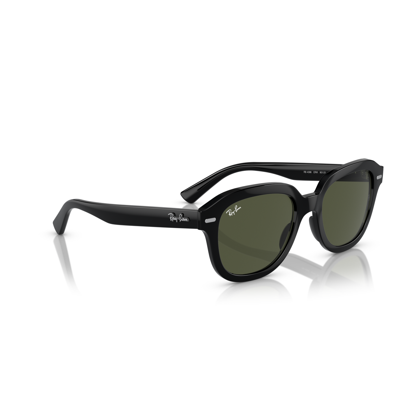 Black Ray-Ban sunglasses on a white background Polished Black + G-15 Green