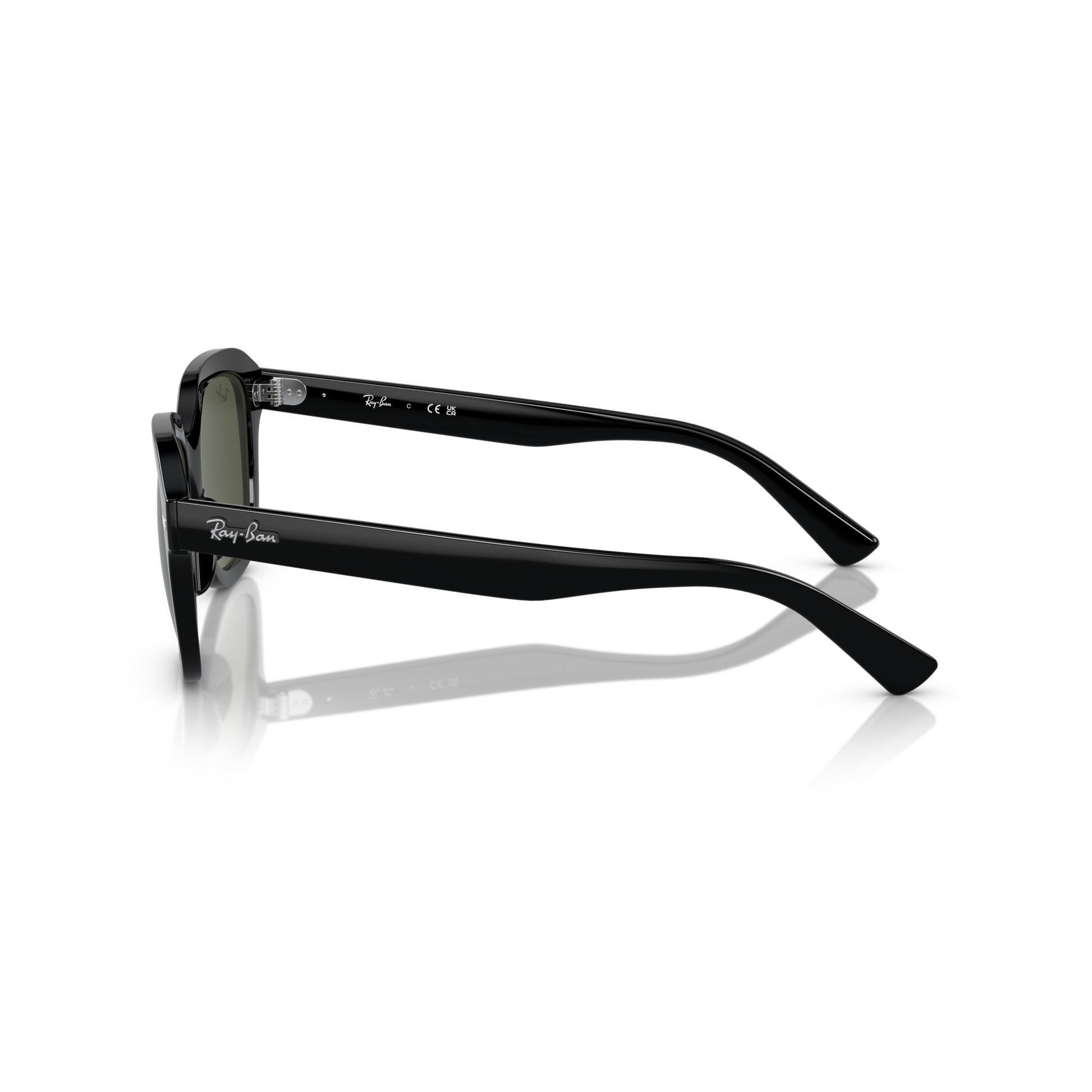 Black sunglasses with 'Ray-Ban' branding on a white background Polished Black + G-15 Green
