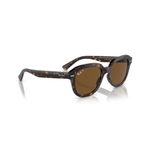 Ray-Ban sunglasses with tortoiseshell frame and brown lenses on a white background Polished Havana + Brown Polarised