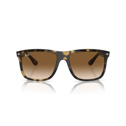 Sunglasses with tortoiseshell frame and brown gradient lenses on a white background Polished Havana + Light Brown
