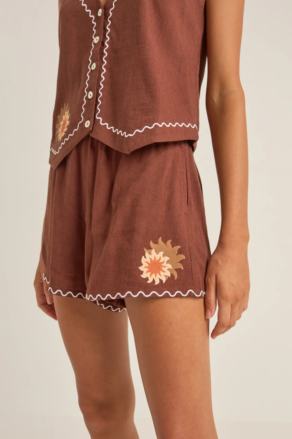 Solis Embroidered Short