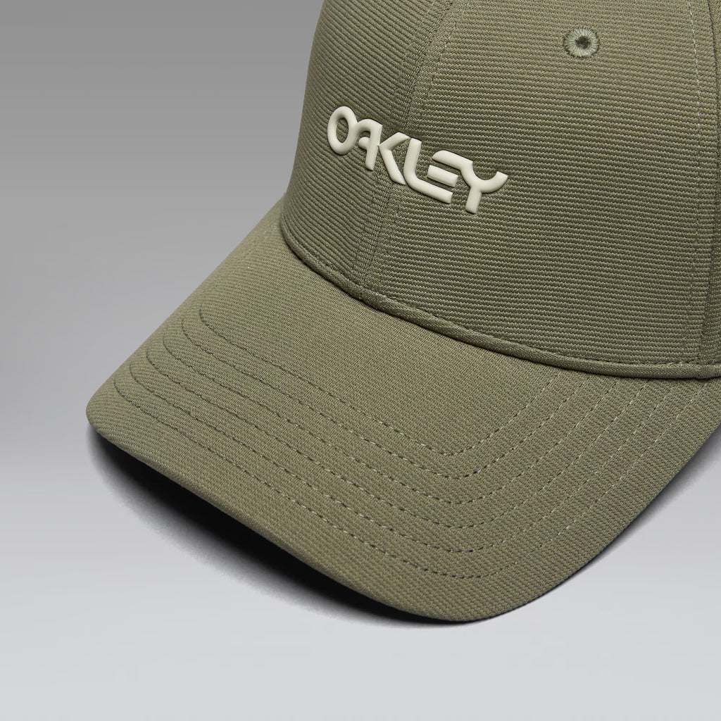 6 Panel Stretch Metallic Hat - Deep Olive/Mist