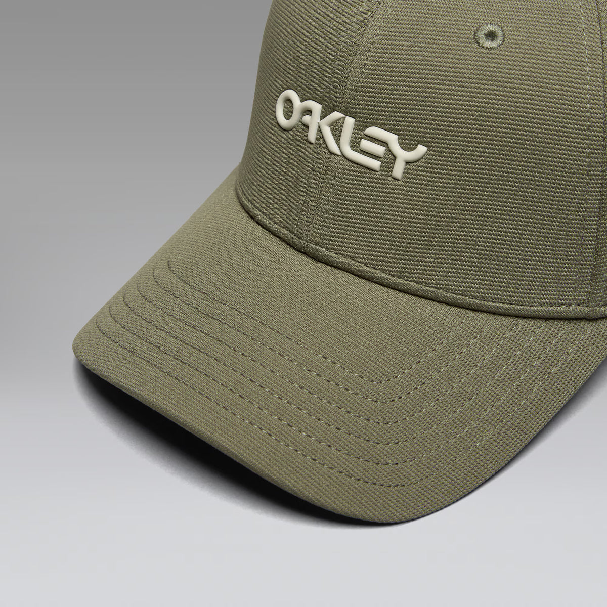 6 Panel Stretch Metallic Hat - Deep Olive/Mist