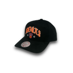 Black Letter Pro Pinch Snapback - Knicks