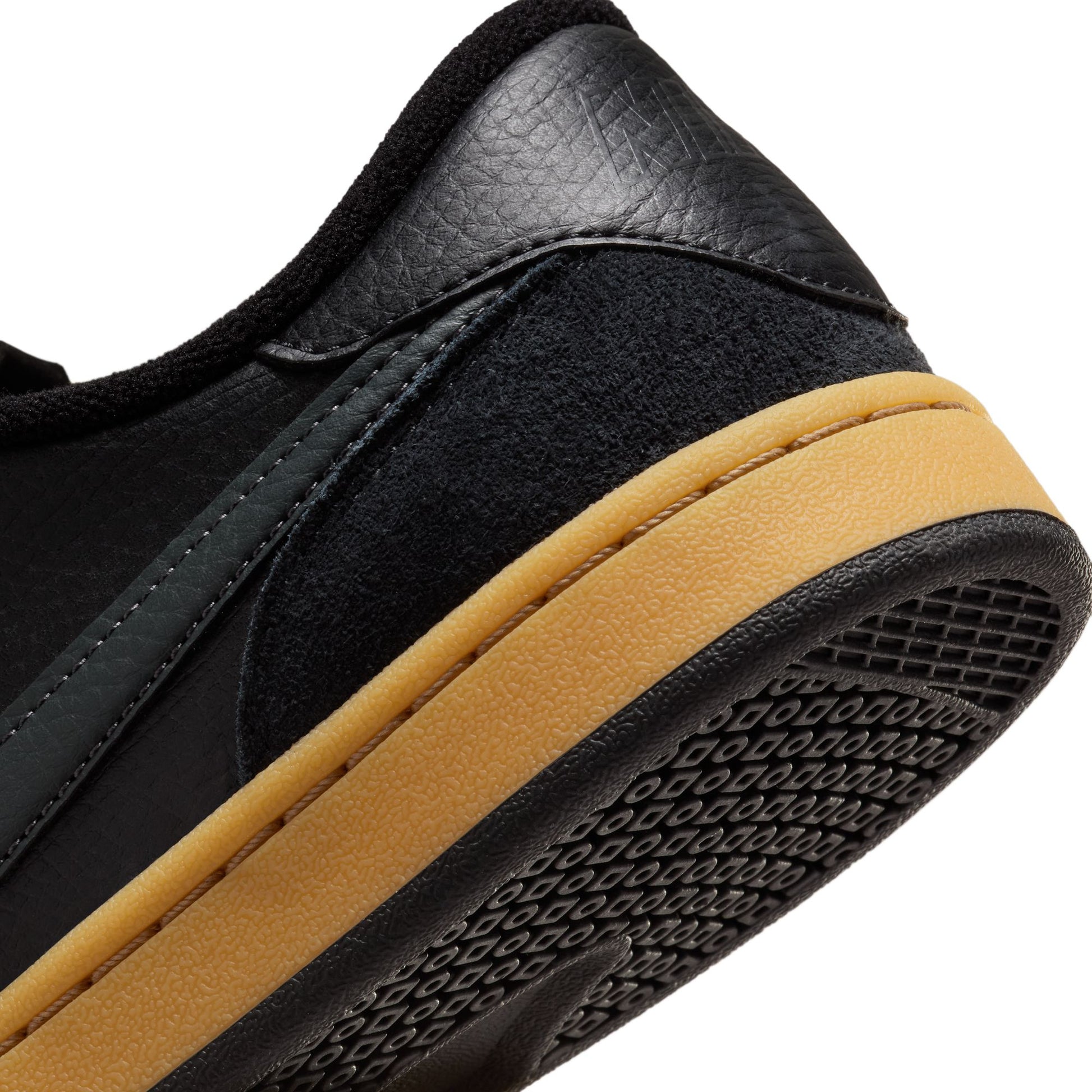 Nike SB - FC Classic - Black/Vivid Orange - Velocity 21