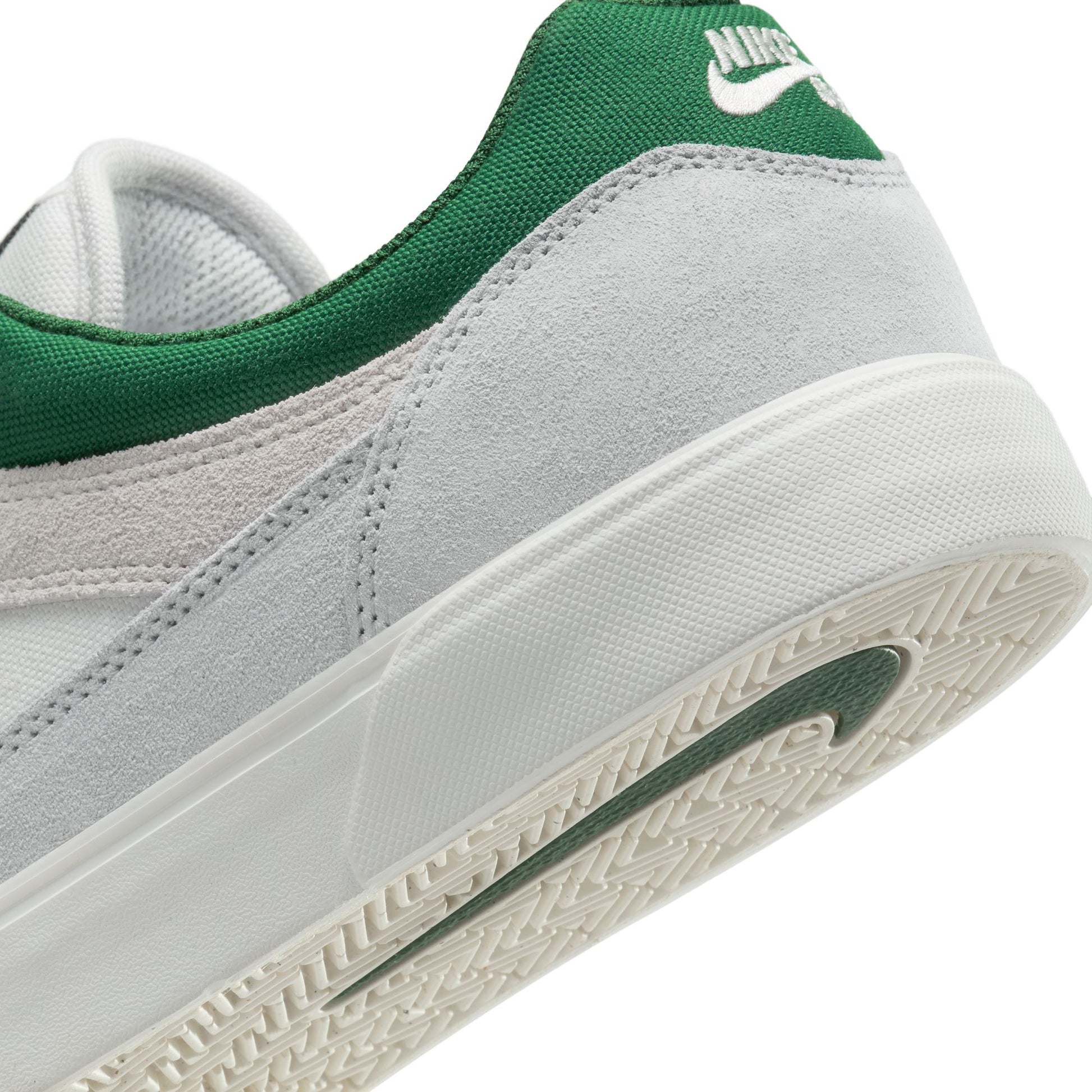 Pine Green Nike Sb Adversary Australia Nike SB Malor Velocity 21