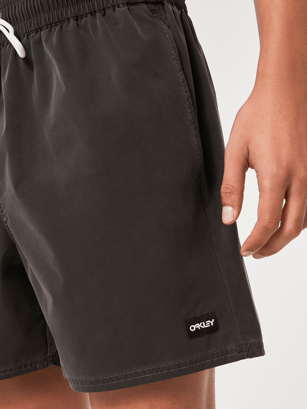 Oakley - Robinson RC 16" Beachshort - Blackout - Velocity 21