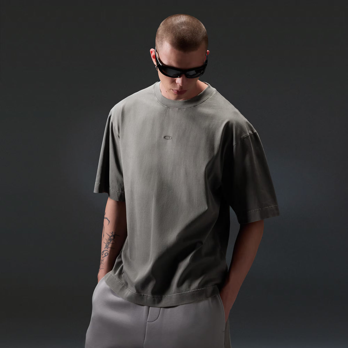 Reserve Strato One Icon Tee - Granite Grey