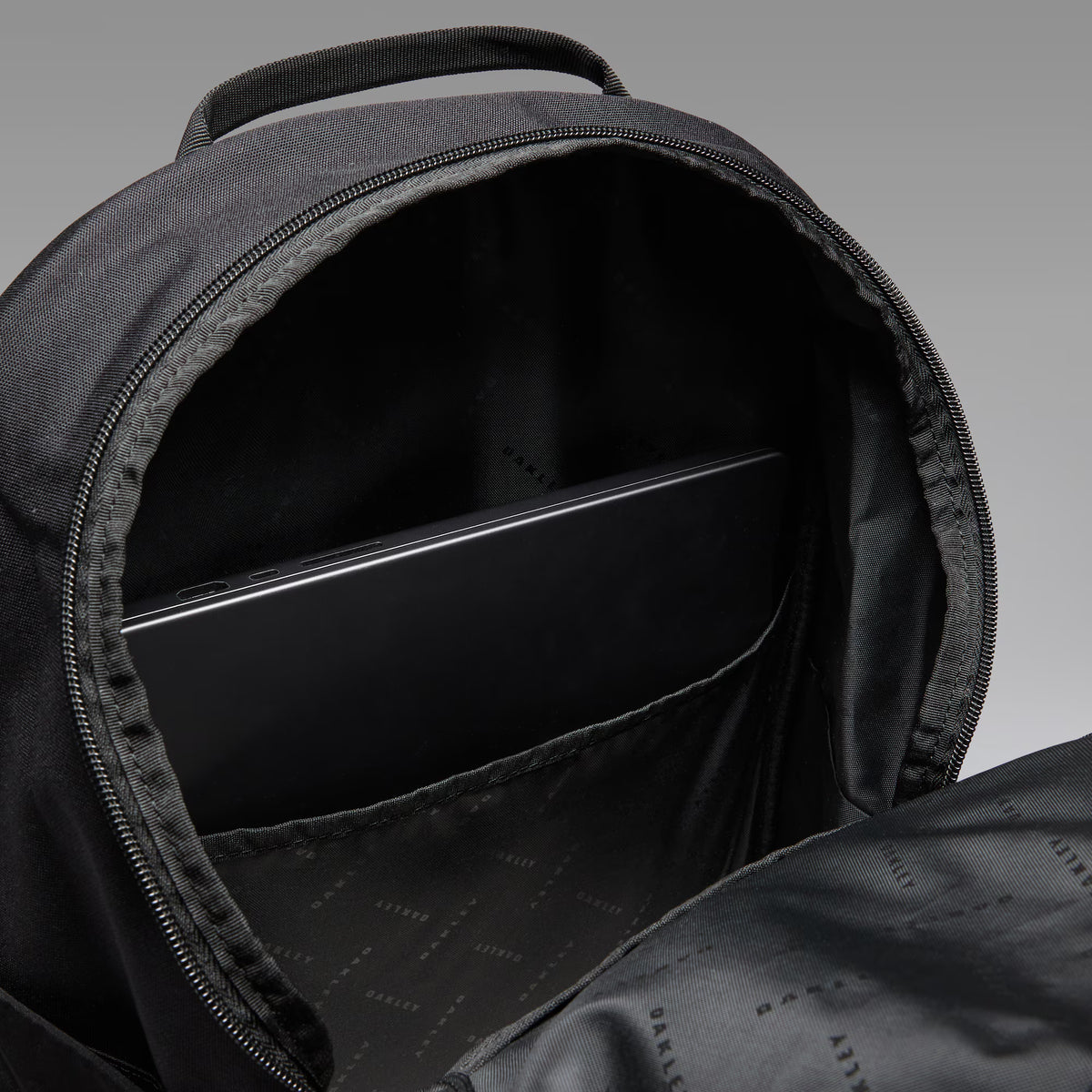 Enduro 20L Backpack - Pitch Black