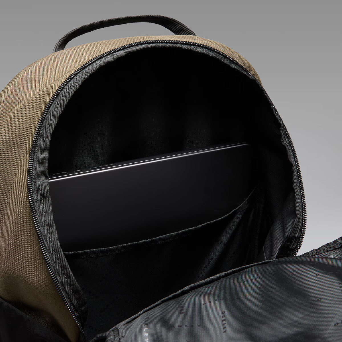 Enduro 20L Backpack - Deep Olive