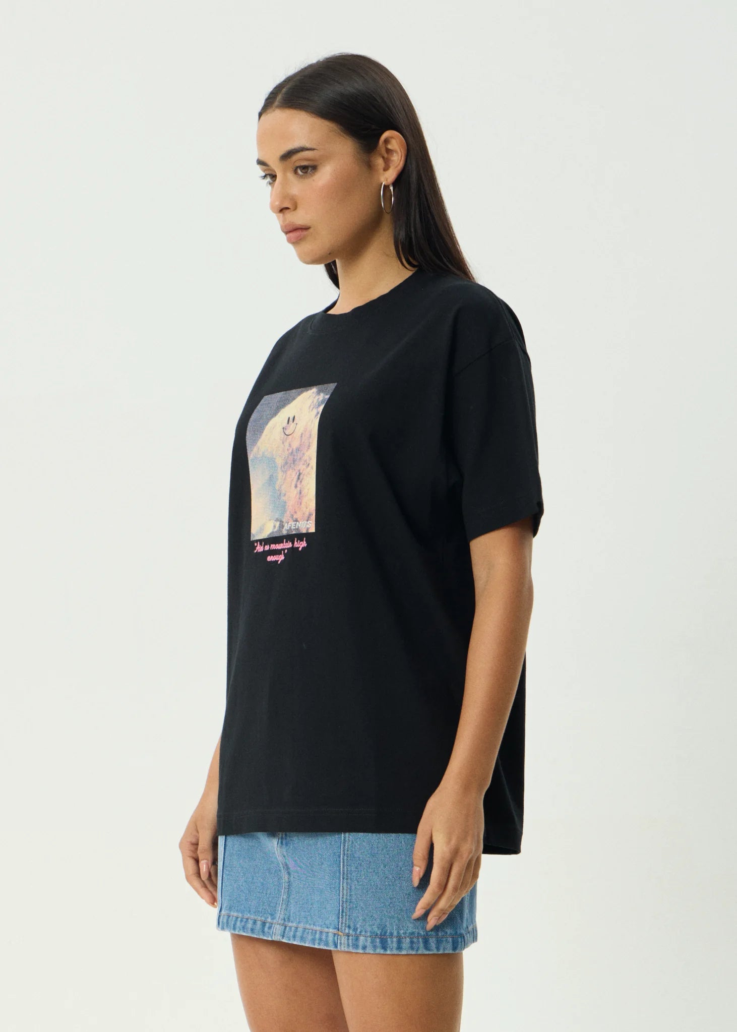 Too High Recycled HW Boxy Fit Tee - Black