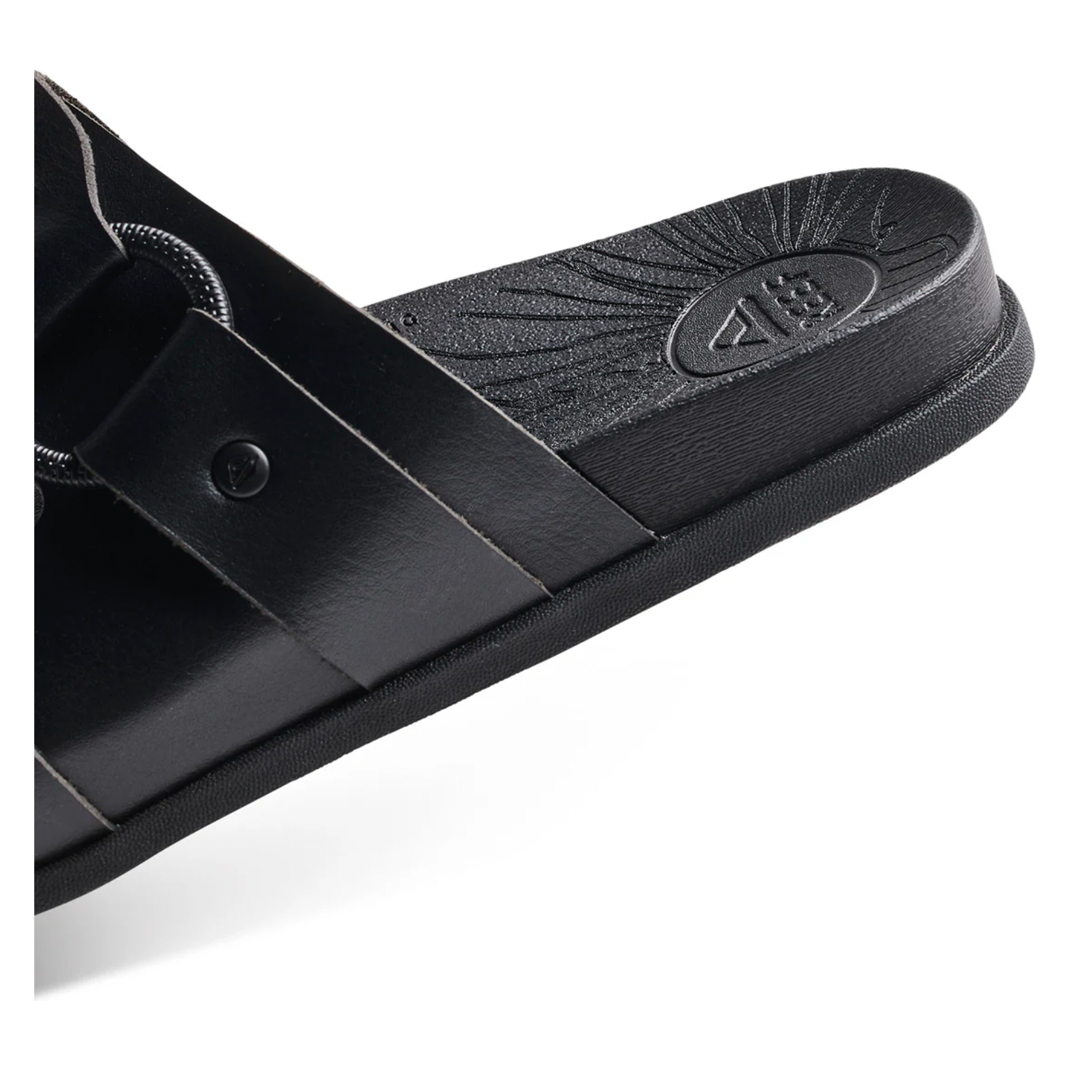 Reef - Cushion Vera Cruz - Black - Velocity 21