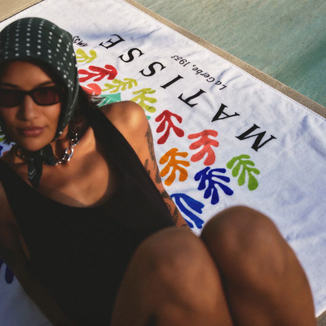 La Gerbe Beach Towel