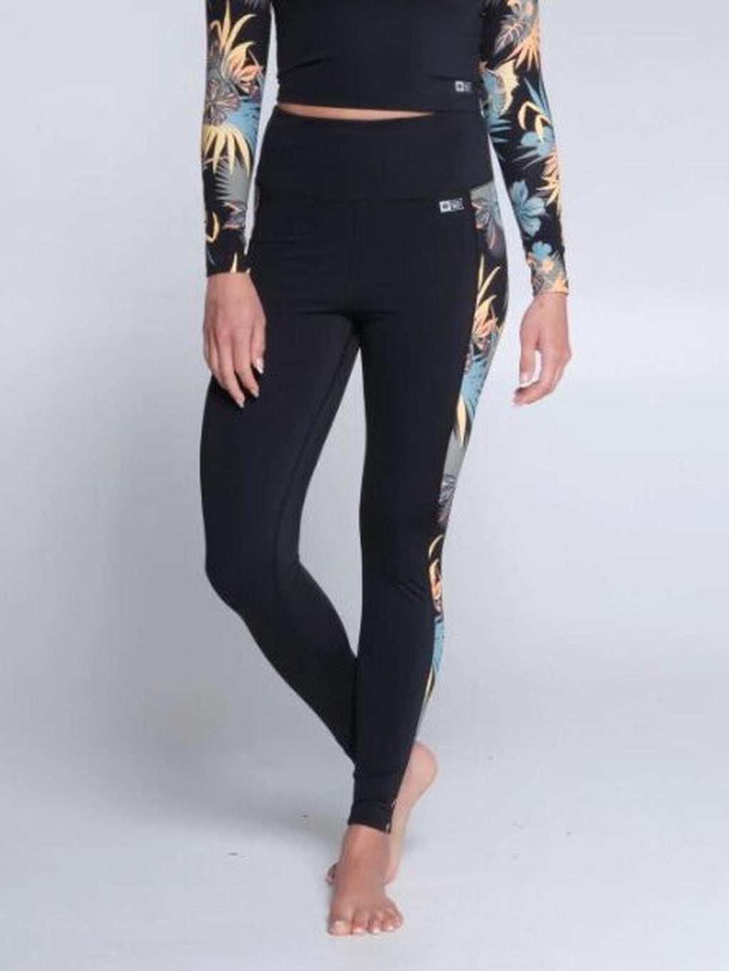 Salty Crew - Find Refuge Legging - Multi - Velocity 21
